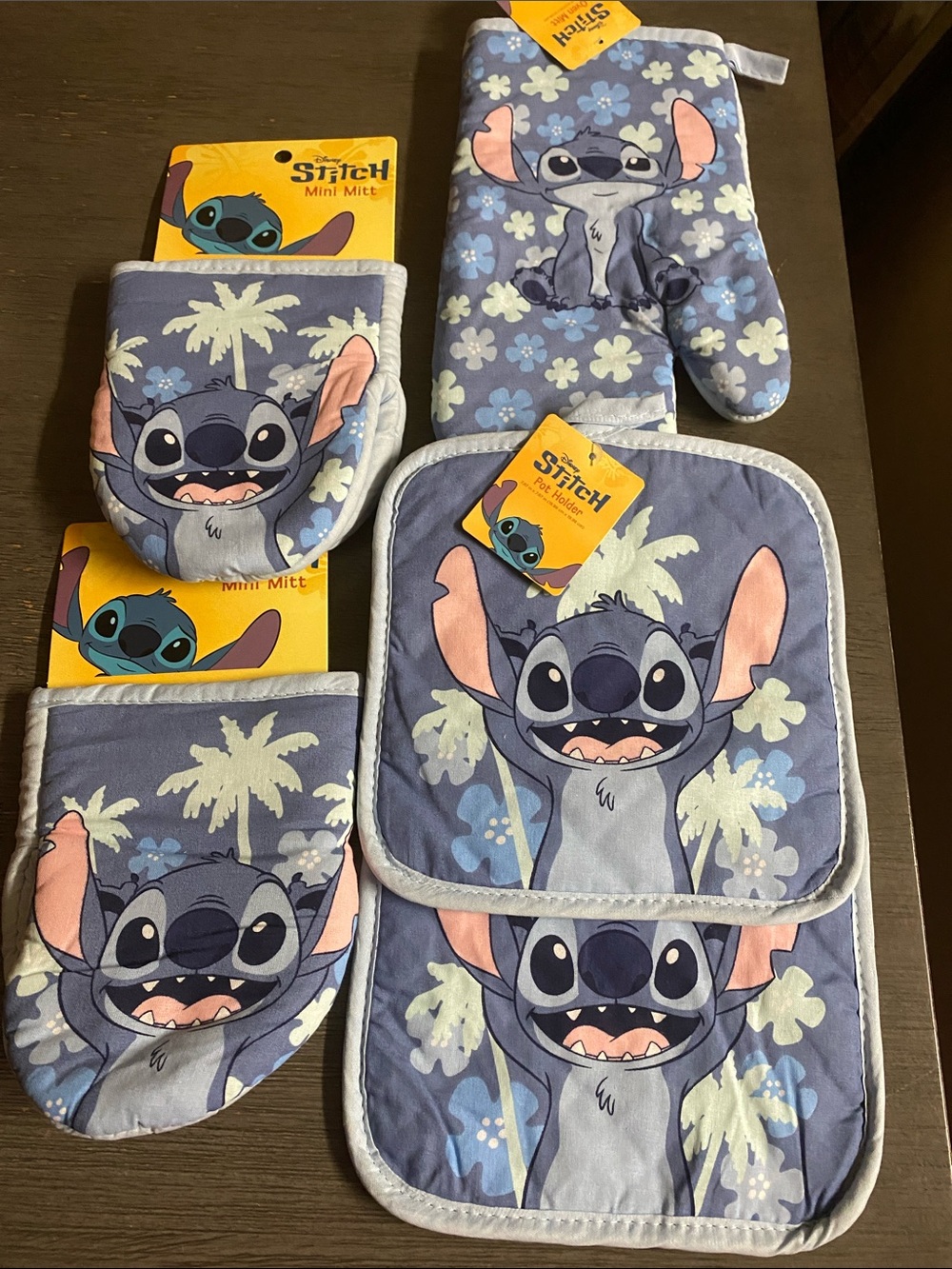 Stitch Oven Mitts & Pot Holder Set